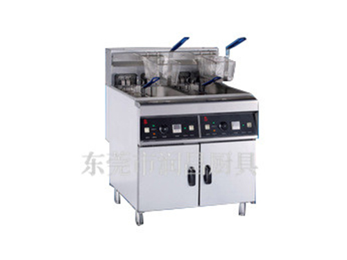 讲解一下整体厨具设备的特点和优点是什么？